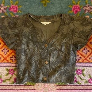 Vanilla star cropped button canvas top